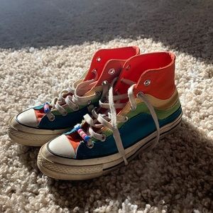 Yellowstone national park converse all star, very worn.